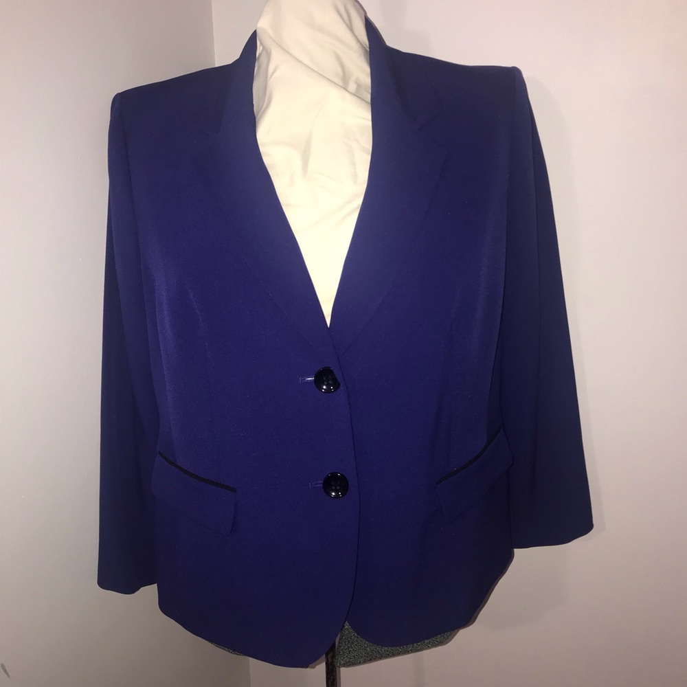 Jones Studio Blazer